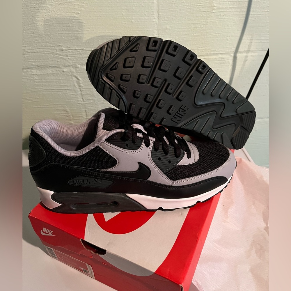 Nike air max men’s shoes